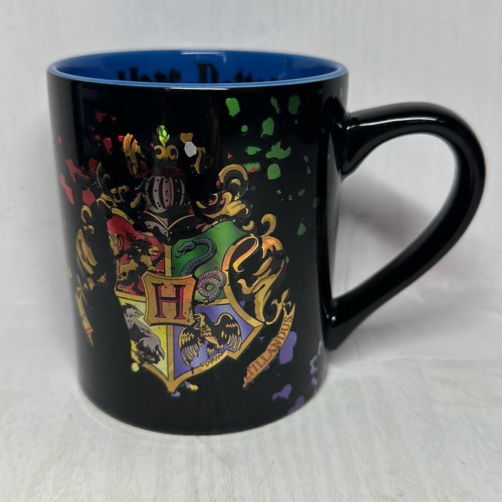 Harry Potter Hogwarts Full Crest 14oz Laser‎ Etched Holographic Ceramic Mug